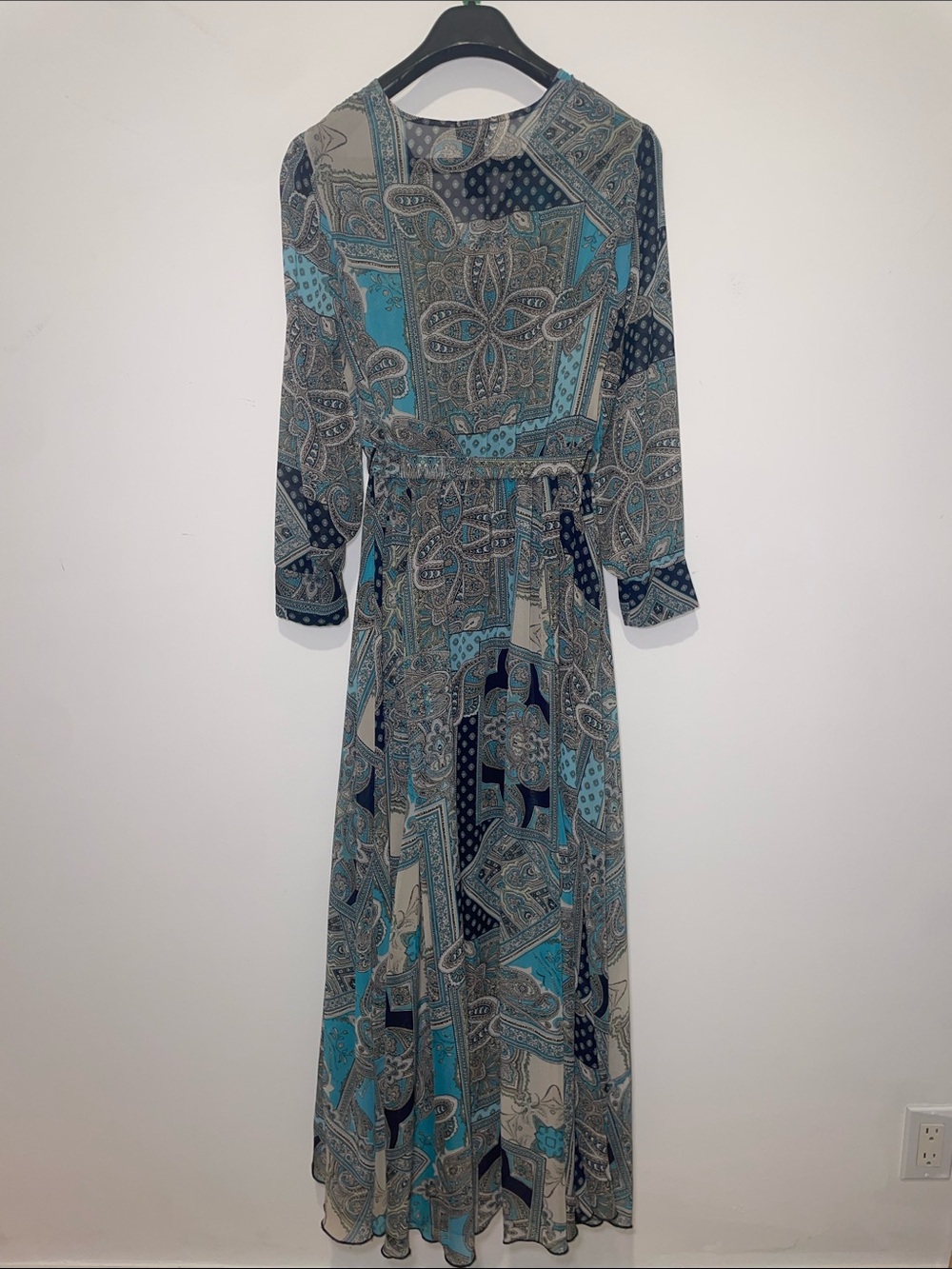 NWOT - KATE AND LILY - Maxi Dress Long Sleeve Paisley Teal/Navy Waist Tie - Picture 5 of 7